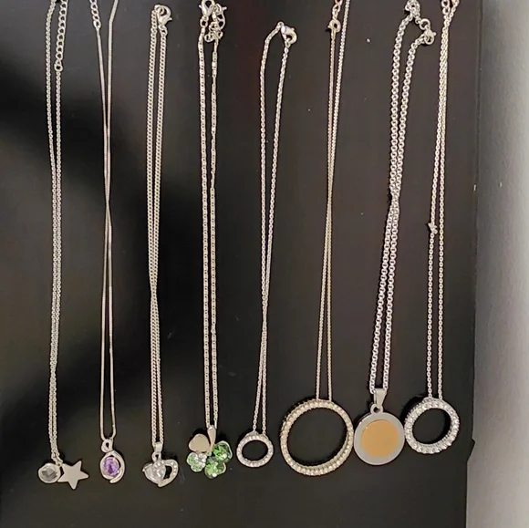 Necklaces - Picture 4 of 4